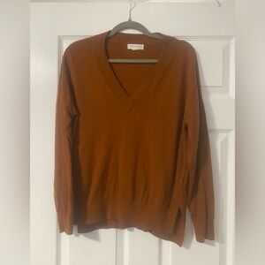 Treasure & Bond Women's V-Neck Sweater in Rust Brown